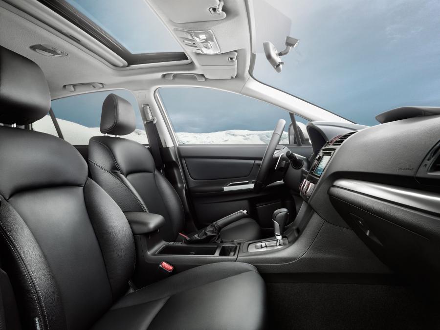  Subaru XV Crosstrek Hybrid 2013 года  (фото 8 из 10)